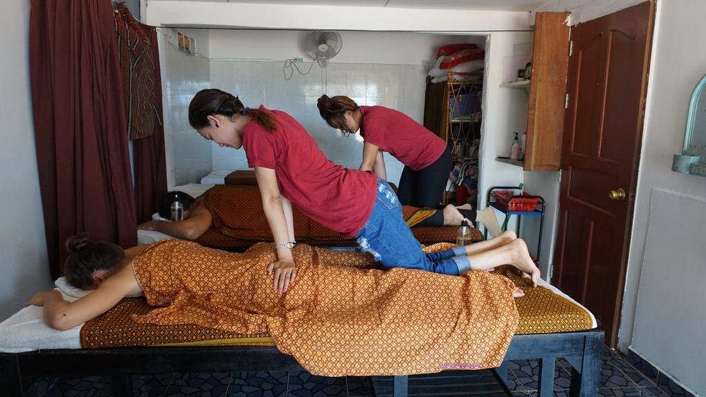 Pat Pat Guesthouse Sihanoukville Kültér fotó